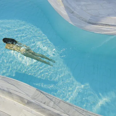 Mykonos Grand & Hotel Agios Ioannis Diakoftis