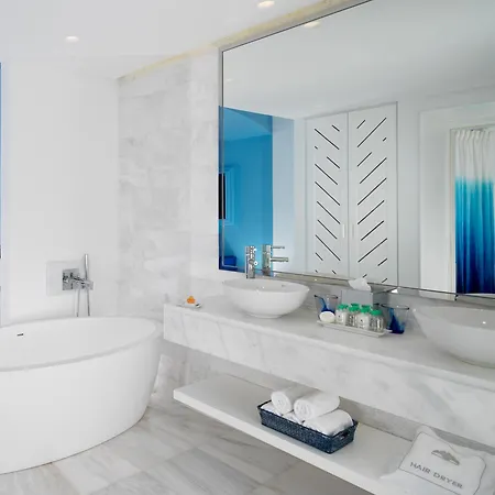 Mykonos Grand & Hotel 5*