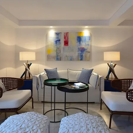 מלון Mykonos Grand & 5*