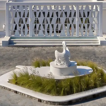 Mykonos Grand & Hotell