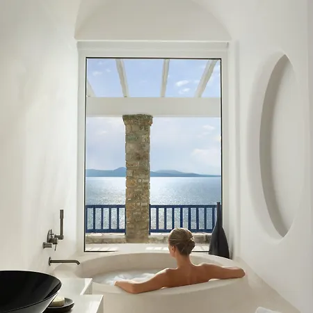 Mykonos Grand & 5*