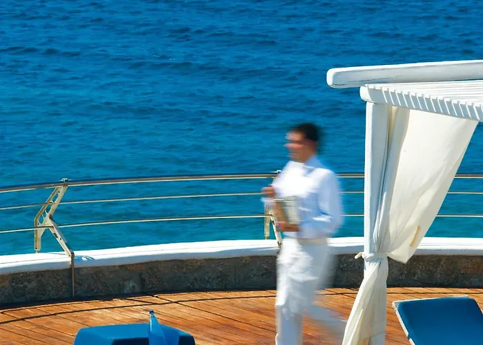 Hotel Mykonos Grand & Agios Ioannis Diakoftis