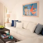 Mykonos Grand & 5* Agios Ioannis Diakoftis