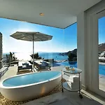 Mykonos Grand & 5*