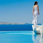 Mykonos Grand & Hotell