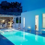 Mykonos Grand & 5*